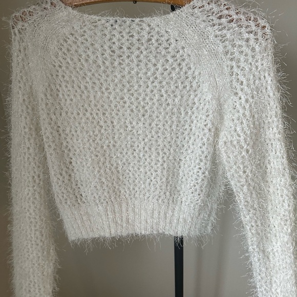 Dex Fuzzy White Crew Neck Sweater - Picture 4 of 8